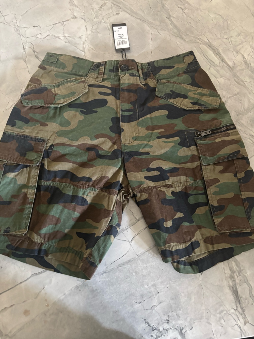 LCKR Men’s Camo Cargo Shorts Size Medium